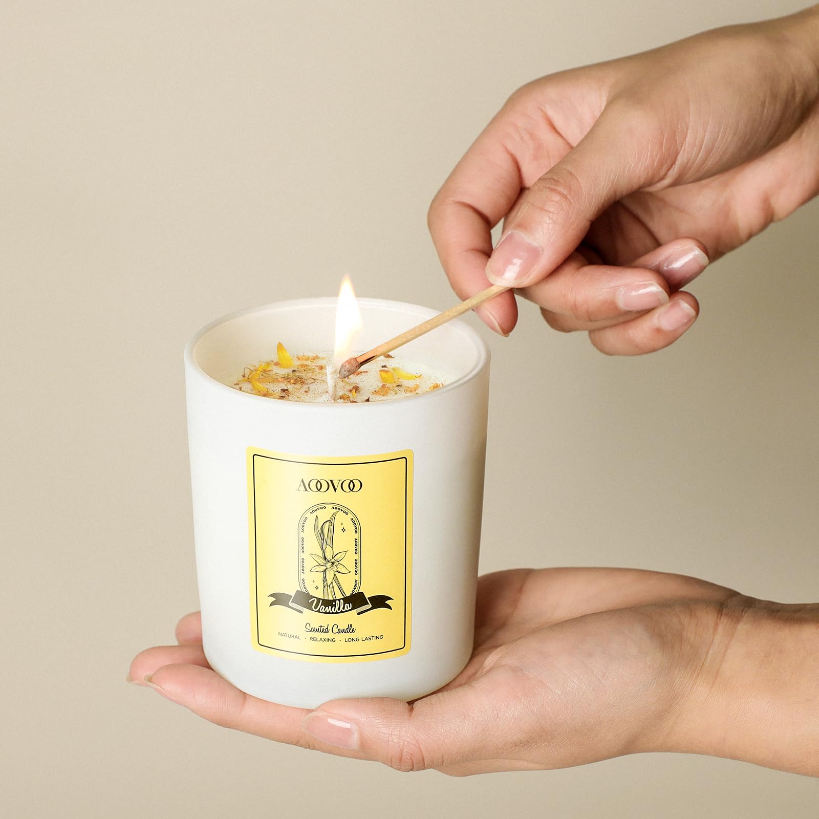 Vanilla Soy Candles Gift for Women - Aromatherapy Candle with Crystals Inside, 10oz Natural Soy Wax Candles AOOVOO