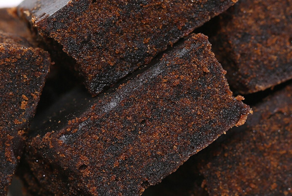 Yunnan specialty: handmade dark brown sugar for relieving the pain during menstrual HELENOU666