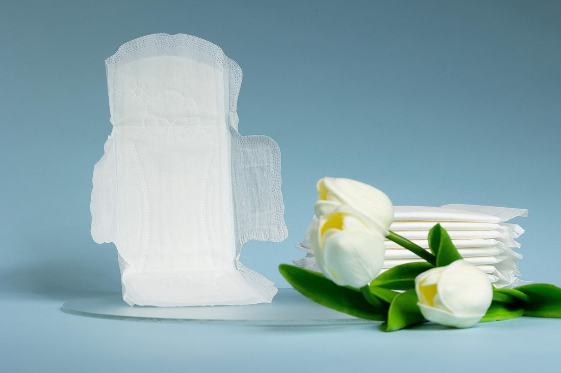 WHITE EVE Sanitary Pad Ultra Thin Sanitary Pads for Women with Fast Absorption and Leak Guard